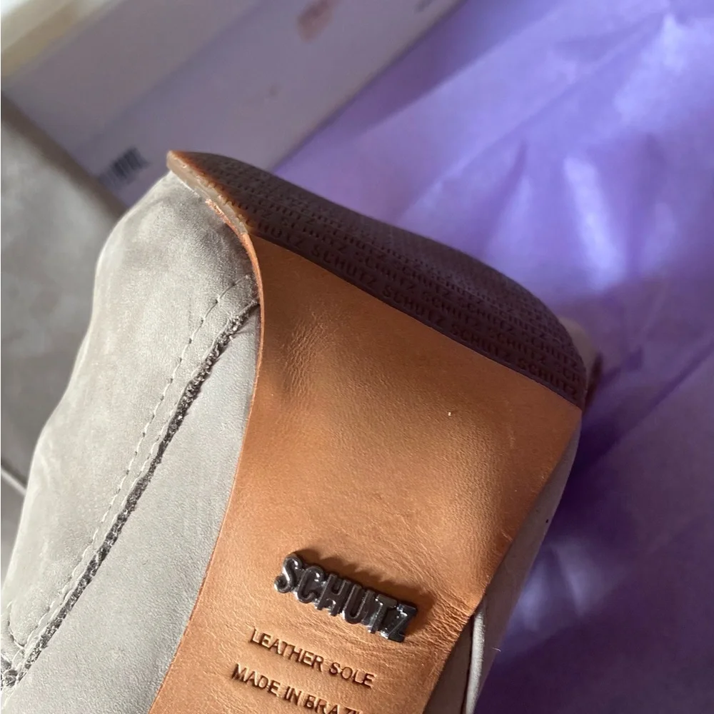 NWT schutz booties